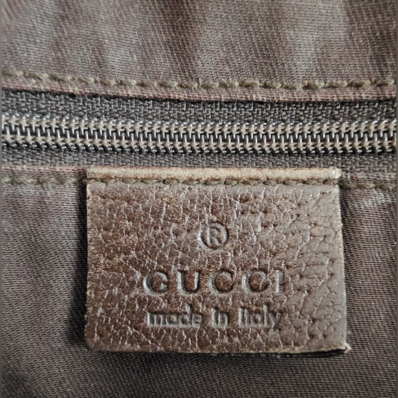 Gucci GG Monogram Abbey Shoulder Bag - Picture 9 of 12